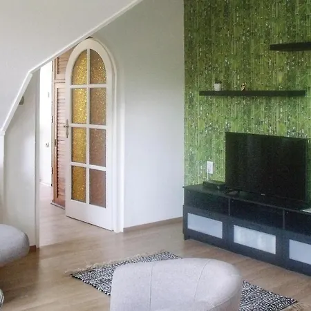 Stunning In W 2 Bedrooms