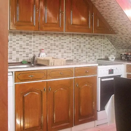 Stunning In W 2 Bedrooms 아파트 발라톤엘